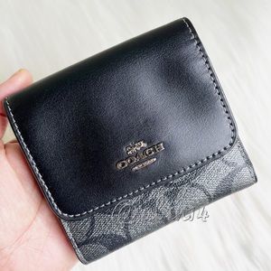 NWT Coach Small Trifold Wallet in Signature Leather Canvas Black Gunmetal